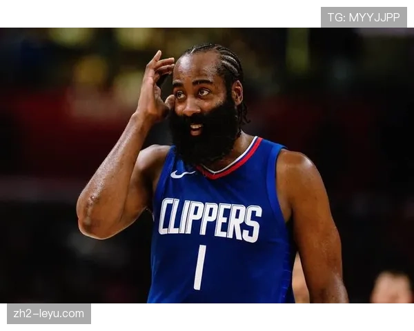 快船季前赛首战主力尽皆出战 比尔独缺席仅缺训练